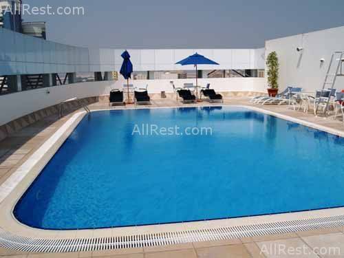 Dhow Palace Hotel 36
